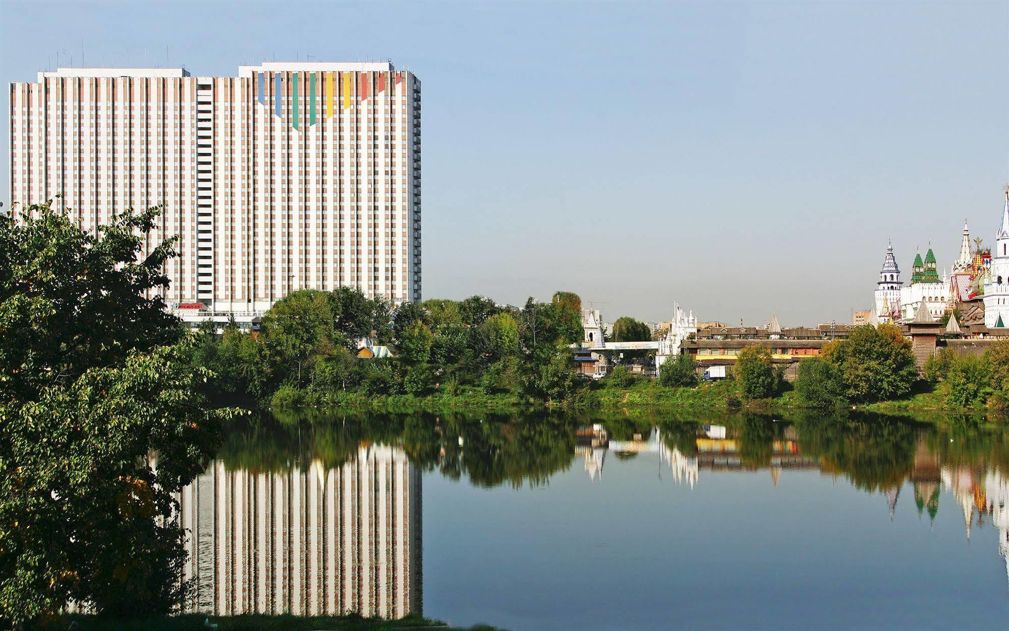 Izmailovo Gamma Hotel Moscú Exterior foto